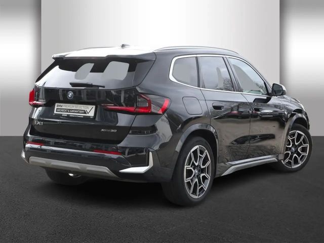 BMW iX1 xDrive30