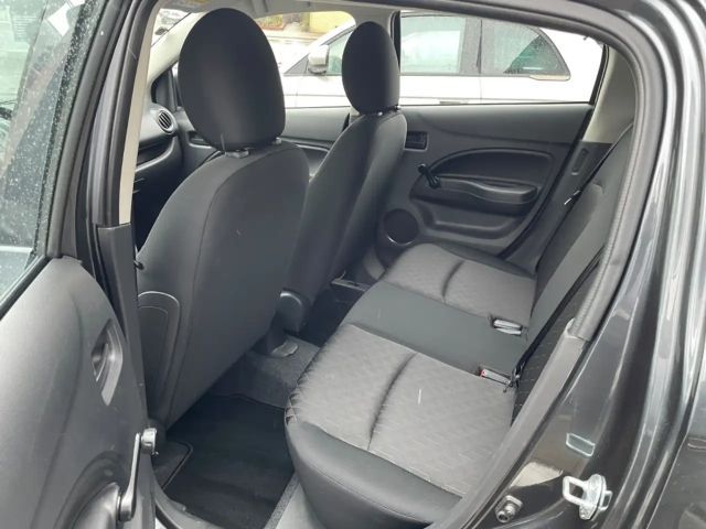 Mitsubishi Space Star Star