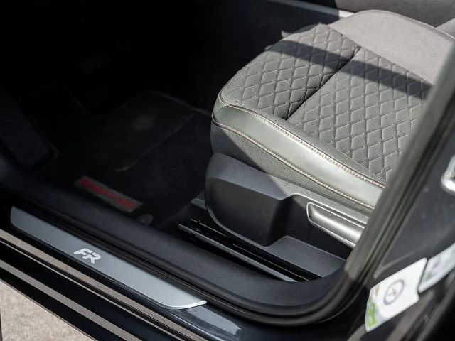 Seat Leon 1.5 eTSI FR-lijn Sportstourer