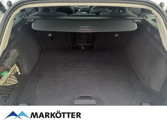 Volvo V60 AWD Core Recharge T6