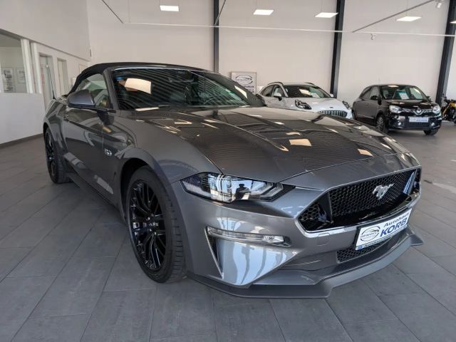 Ford Mustang Convertible GT 5.0 V8
