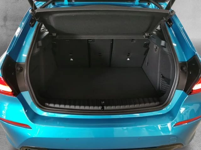 BMW 118 118i Sedan Sport Line