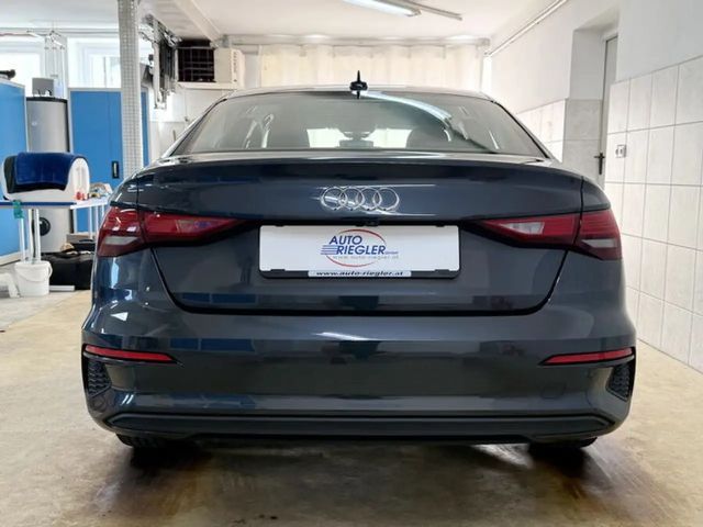 Audi A3 30 TDI Sedan