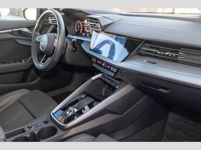 Audi A3 35 TFSI S-Line S-Tronic Sportback