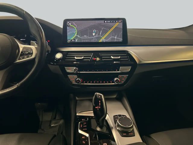 BMW 530 530e Touring