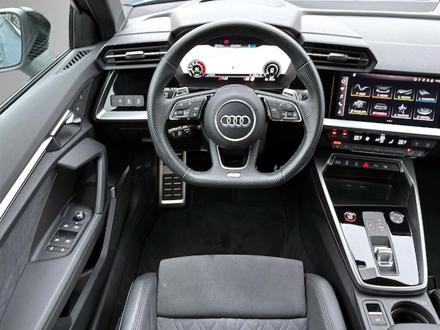 Audi RS3 Quattro S-Tronic Sedan