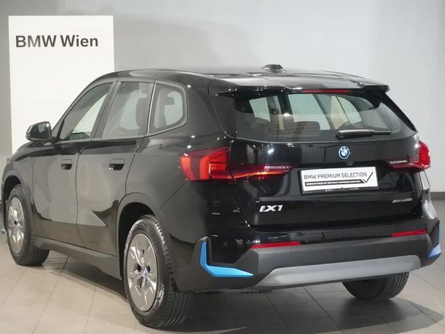 BMW iX1 xDrive30