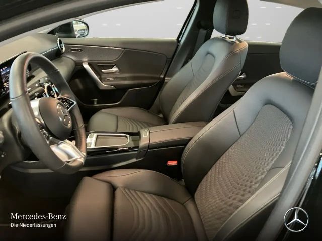 Mercedes-Benz A 200 Progressive