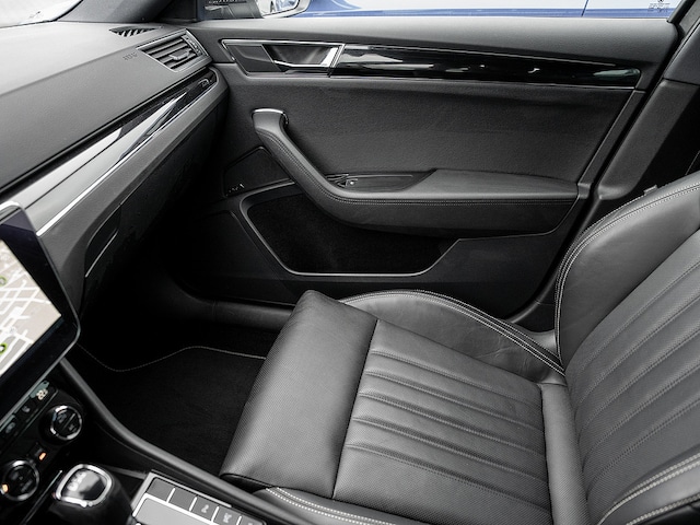 Skoda Superb 2.0 TDI Combi