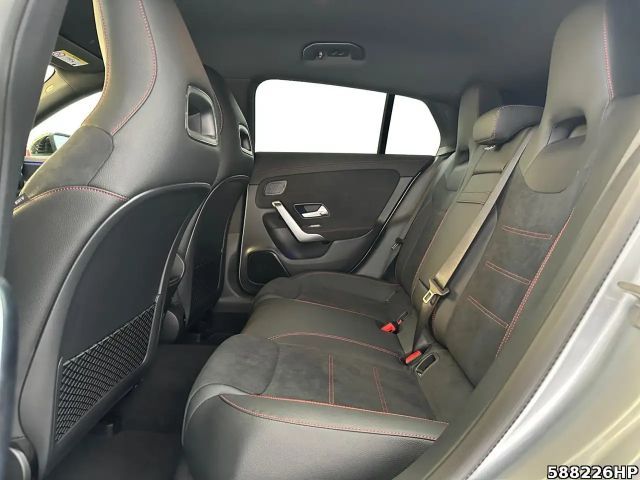 Mercedes-Benz CLA 200 Shooting Brake