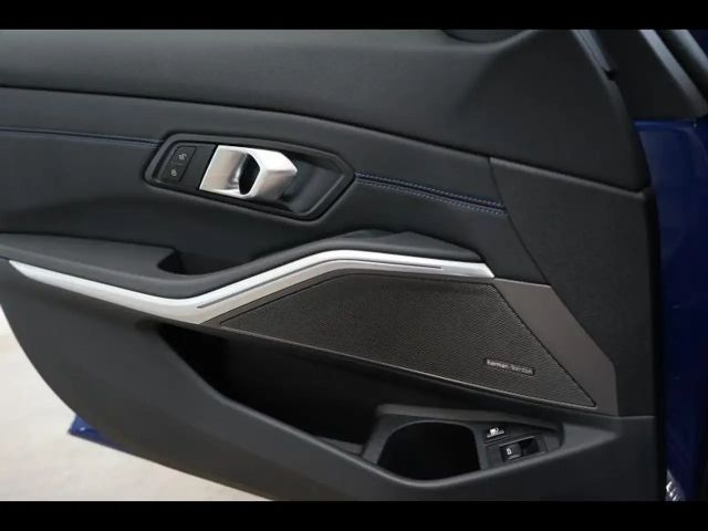 BMW 330 M-Sport Sedan xDrive