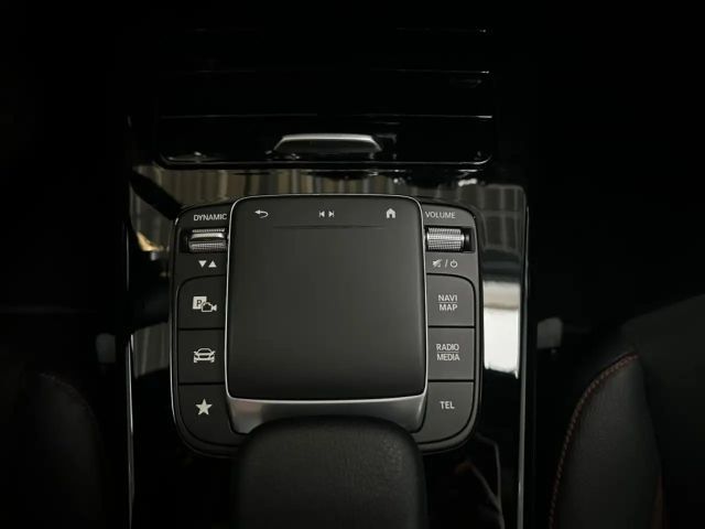 Mercedes-Benz A 200 AMG Line