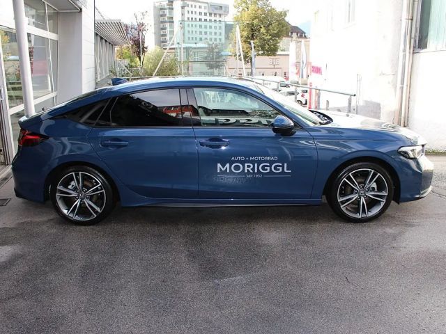 Honda Civic Advance Hybrid