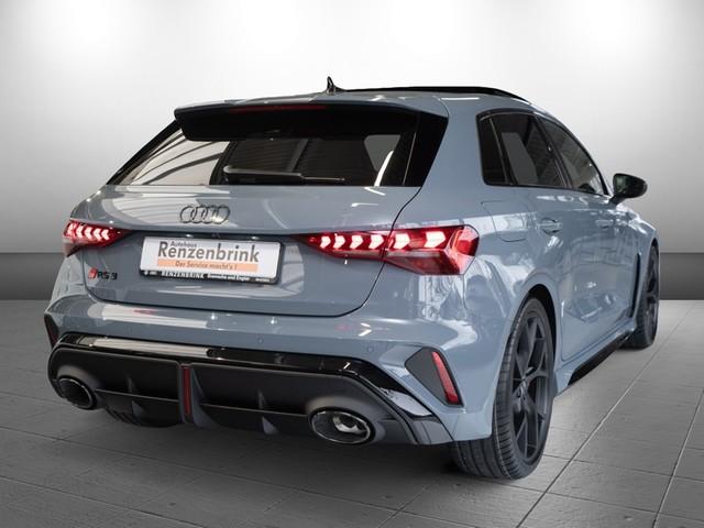 Audi RS3 S-Tronic Sedan Sportback