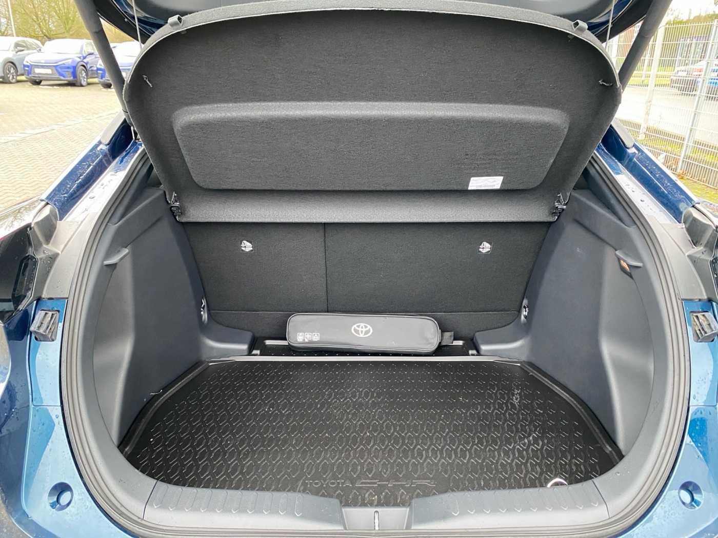 Toyota C-HR Hybride Team D