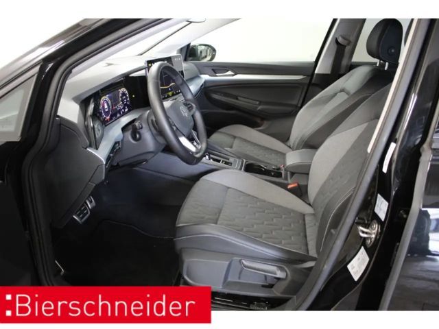 Volkswagen Golf 1.5 eTSI DSG IQ.Drive