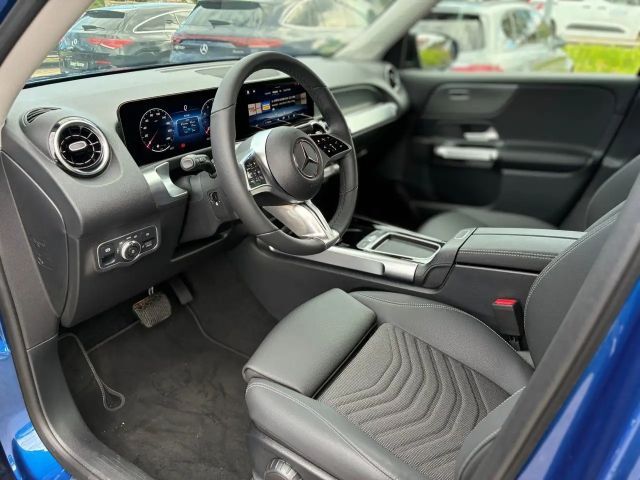 Mercedes-Benz GLB 220 4MATIC Progressive