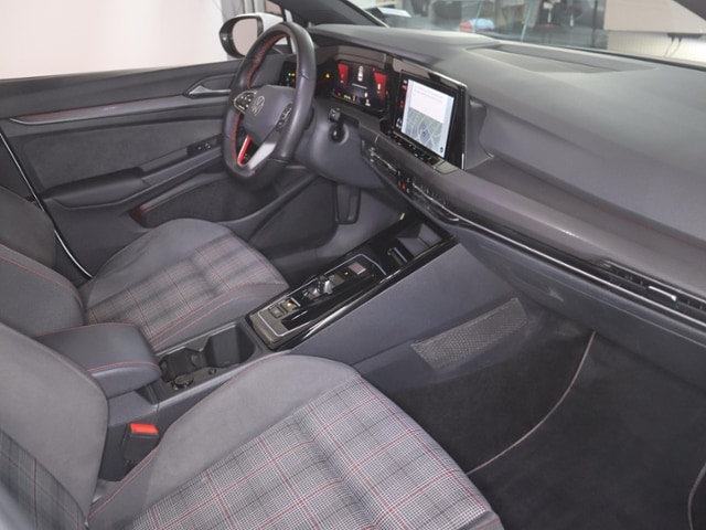 Volkswagen Golf 2.0 TSI DSG IQ.Drive