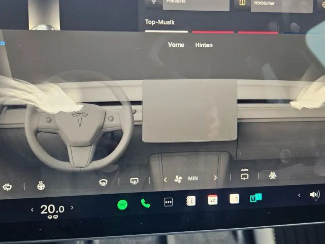 Tesla Model Y AWD Performance
