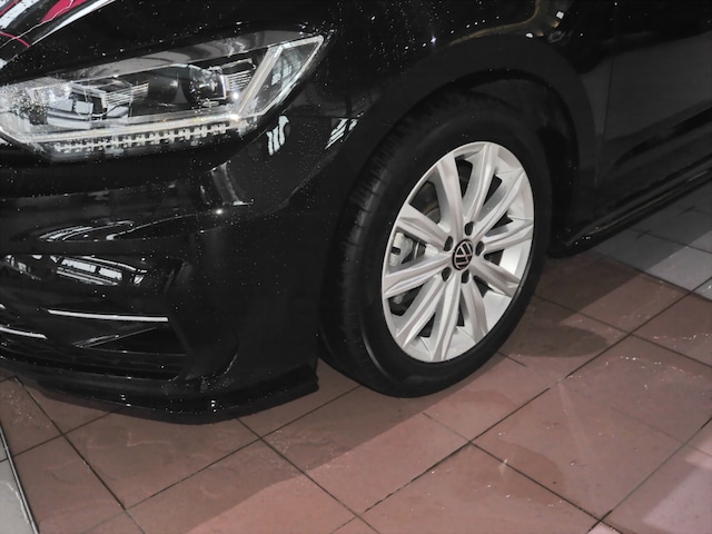 Volkswagen Touran 1.5 TSI DSG R-Line