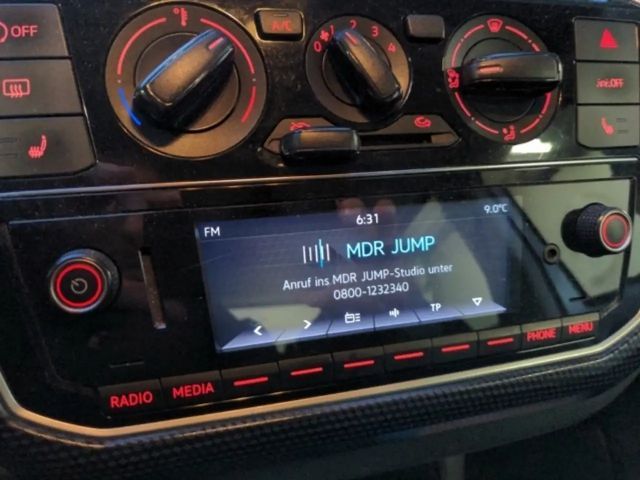 Volkswagen up! Move Move up!