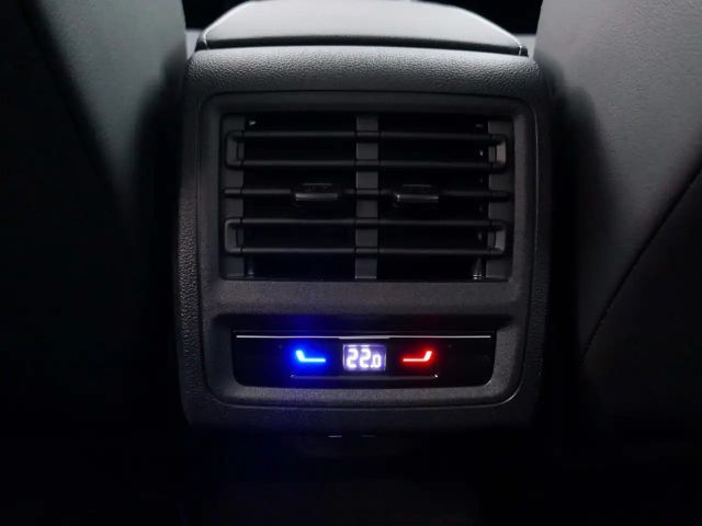 Volkswagen Golf 1.5 TSI Golf VIII