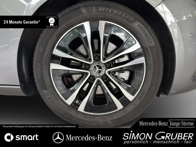 Mercedes-Benz B 180 Progressive Sedan