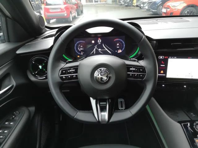 Alfa Romeo Junior Ibrida