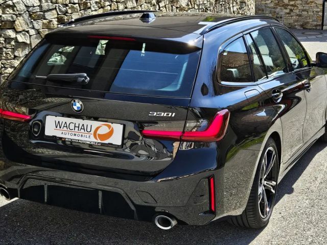 BMW 330 330i Touring xDrive