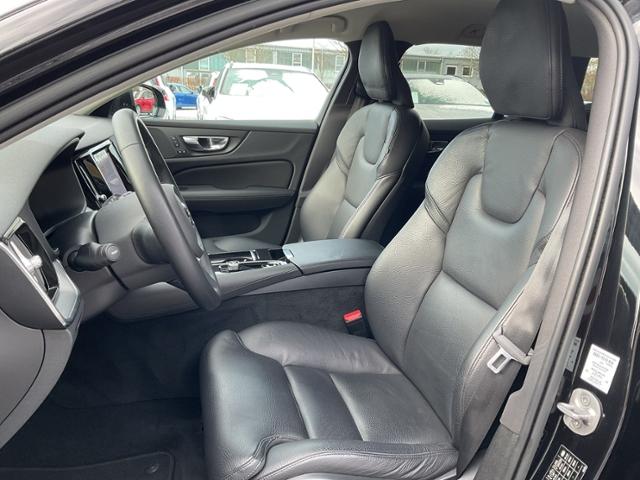 Volvo V60 AWD Dark Plus T6