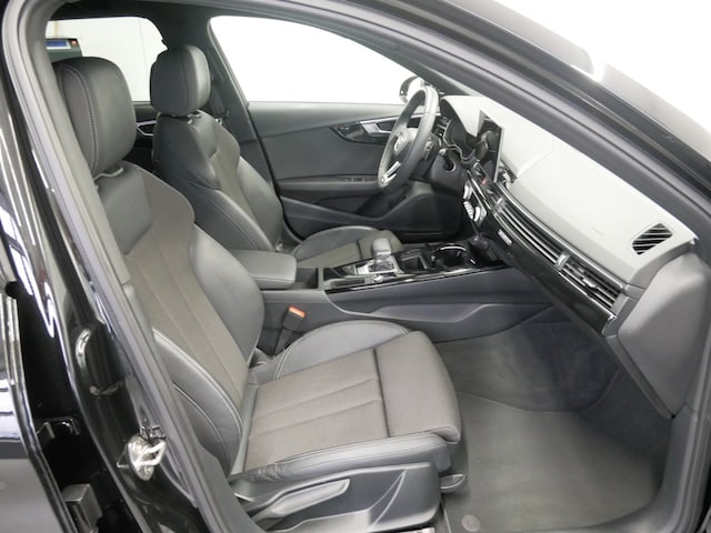 Audi A4 40 TDI Avant Quattro S-Line S-Tronic