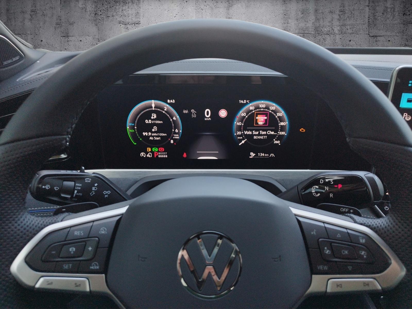 Volkswagen Passat R-Line Variant eHybrid