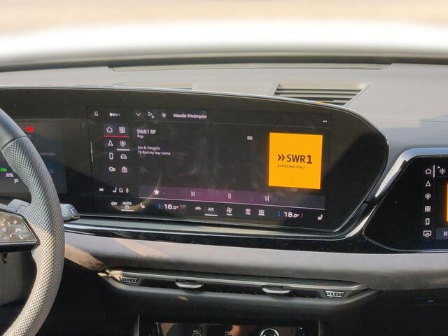 Audi A6 Avant Quattro S-Tronic