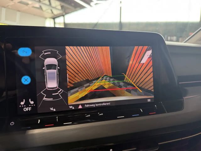 Volkswagen Golf DSG Style Variant