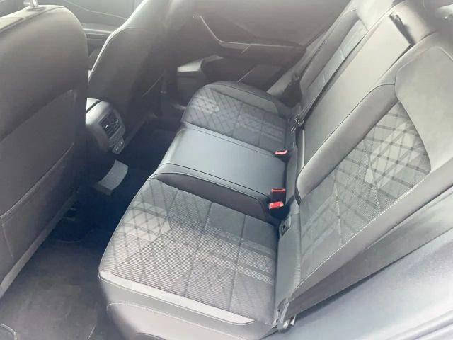 Volkswagen T-Roc DSG R-Line