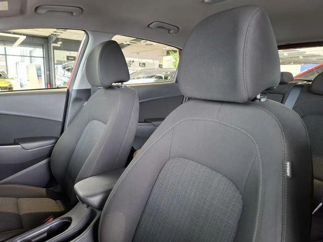 Hyundai Kona 1.6 2WD Hybrid Trend