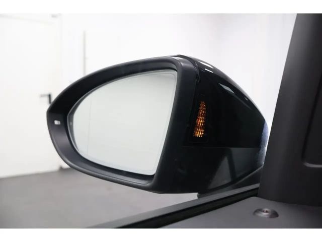 Volkswagen Touran 1.5 TSI DSG R-Line