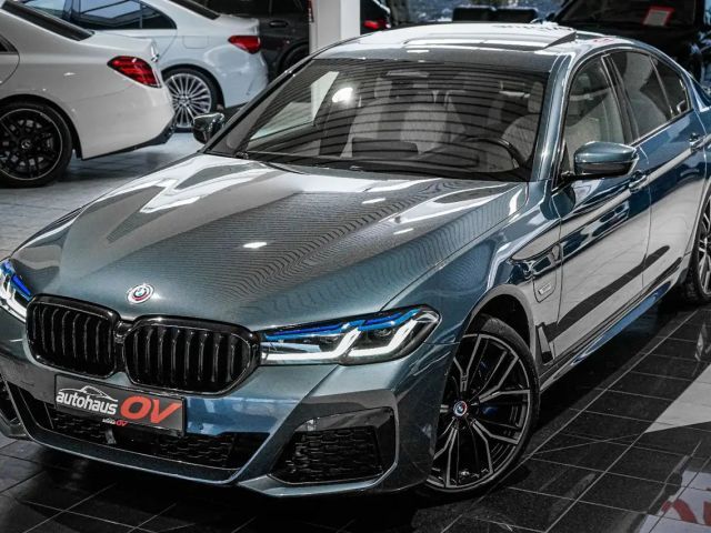 BMW 530 530e M-Sport Sedan