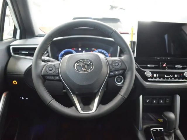 Toyota Corolla Cross Team D