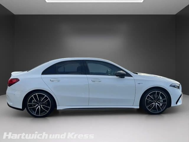 Mercedes-Benz A 35 AMG AMG Line