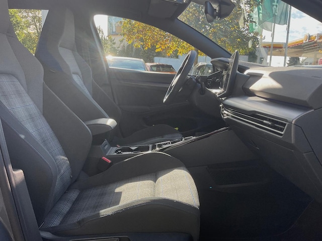 Volkswagen Golf GTE eHybrid