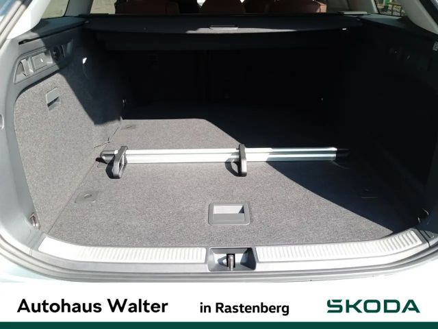 Skoda Superb 2.0 TDI Combi