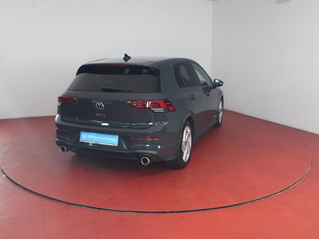 Volkswagen Golf 2.0 TSI DSG