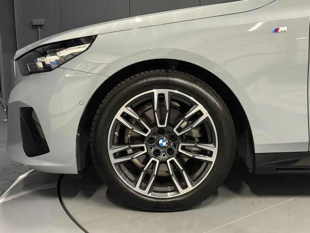 BMW 520 520d M-Sport Touring