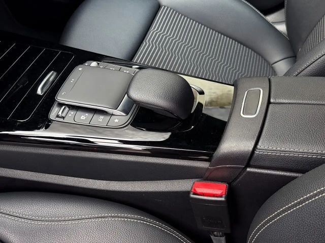 Mercedes-Benz CLA 180 Shooting Brake