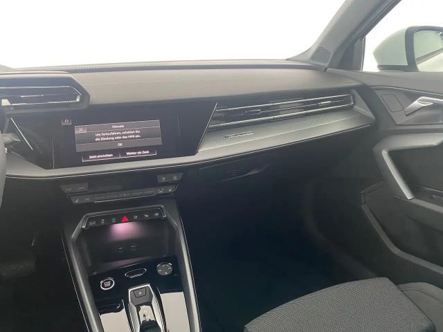 Audi A3 30 TFSI Sedan