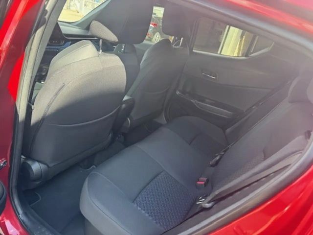 Toyota C-HR Hybride Team D