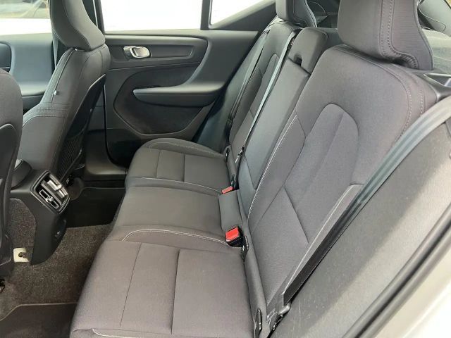 Volvo XC40 AWD Plus Recharge Twin Engine