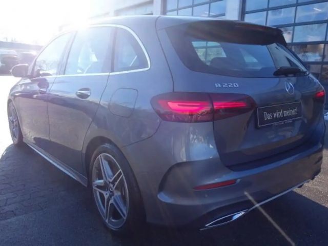 Mercedes-Benz B 220 4MATIC AMG Line