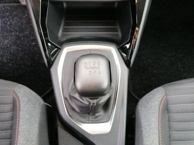 Peugeot 2008 Active Pack PureTech